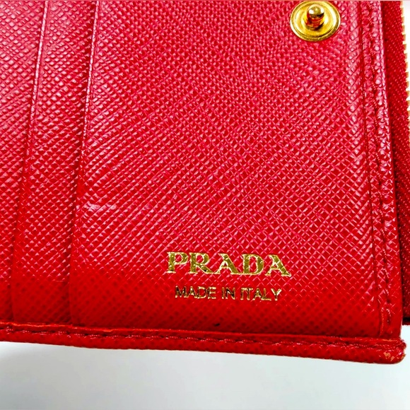 Auth Prada Red Saffiano Leather Compact Bifold Wallet Preloved On Sale Now Prada - Picture 6 of 9
